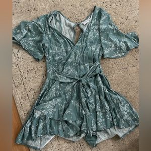 NWOT princess Polly romper
